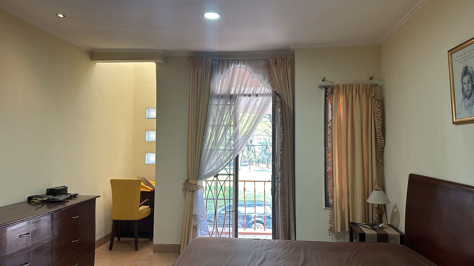 Rumah disewakan di Taman Simpruk Lippo Cikarang
